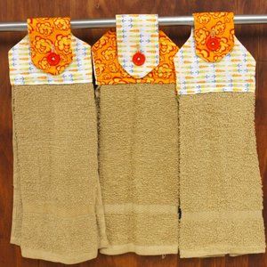 CARROT & FLORAL TOWELS ORANGE & TAN PRINT SET OF 3 HANDMADE HANGING KITCHEN